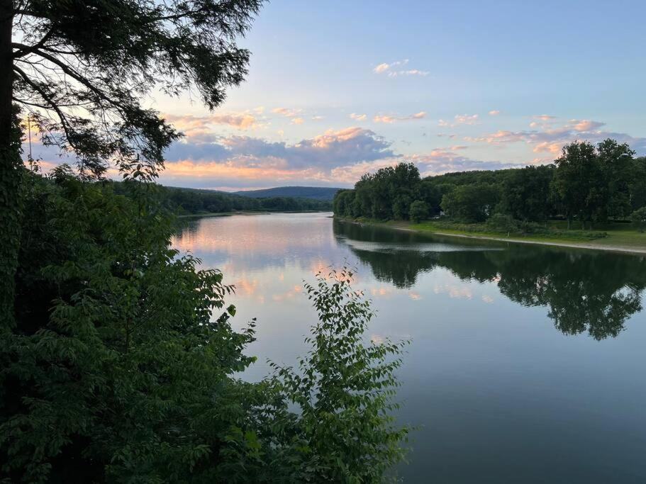 Small Town Hideaway Wyalusing ภายนอก รูปภาพ